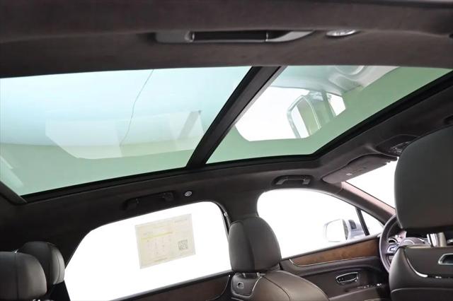 2023 Bentley Bentayga V8