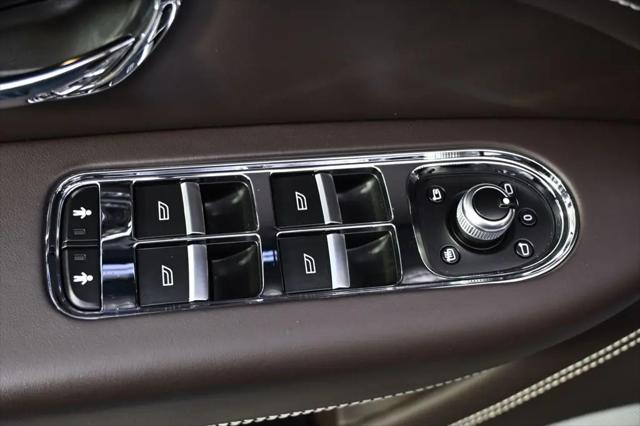 2023 Bentley Bentayga V8