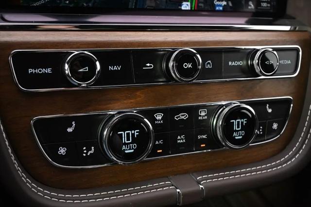 2023 Bentley Bentayga V8