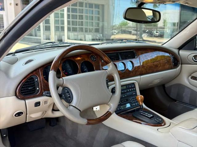 1998 Jaguar XK8 Standard