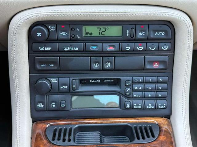 1998 Jaguar XK8 Standard