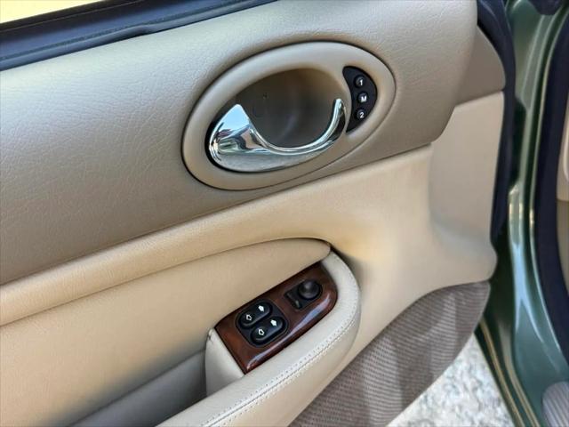 1998 Jaguar XK8 Standard