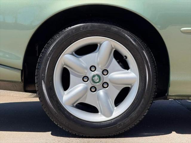 1998 Jaguar XK8 Standard