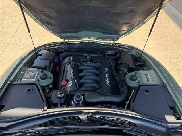 1998 Jaguar XK8 Standard