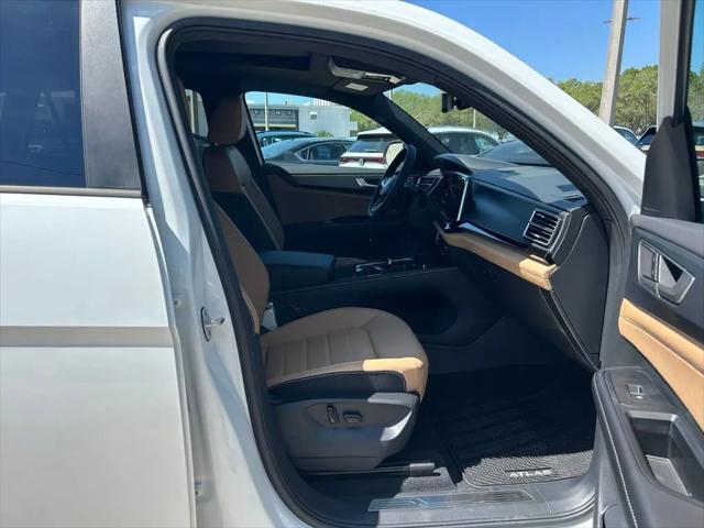 2026 Volkswagen Atlas Cross Sport SEL R-Line Black