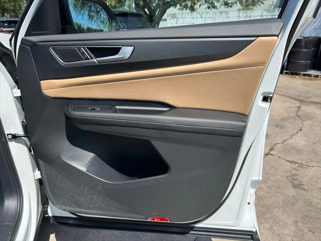 2026 Volkswagen Atlas Cross Sport SEL R-Line Black