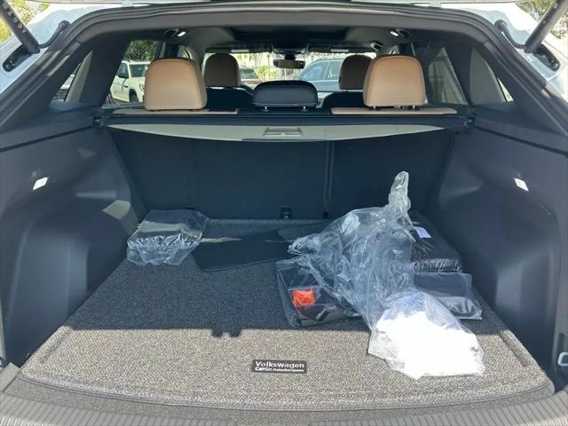 2026 Volkswagen Atlas Cross Sport SEL R-Line Black