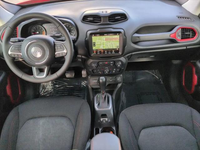 2023 Jeep Renegade Trailhawk 4x4