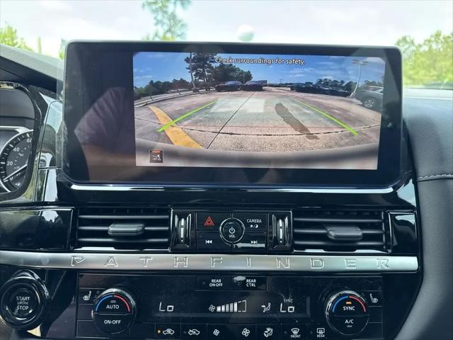 2026 Nissan Pathfinder SV