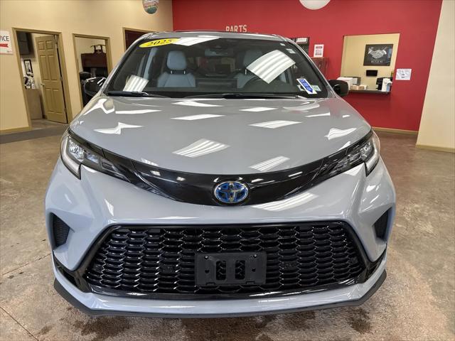 2025 Toyota Sienna XSE