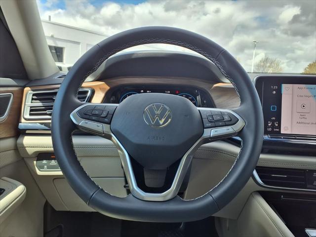 2026 Volkswagen Atlas SE with Technology