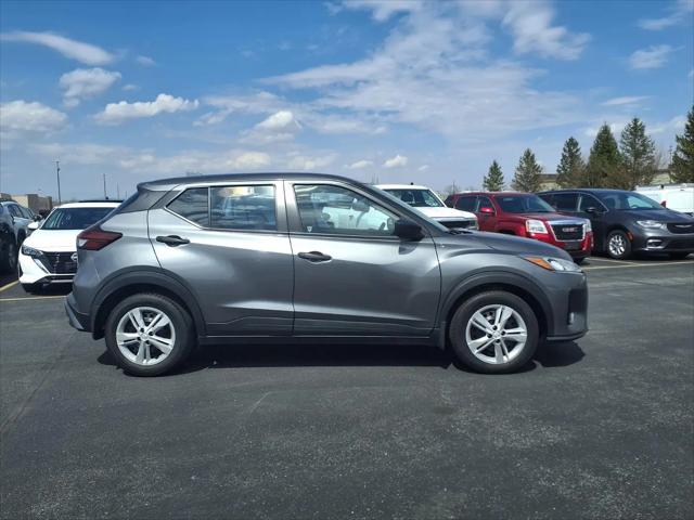 2021 Nissan Kicks S Xtronic CVT