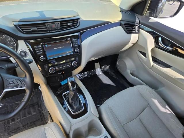 2017 Nissan Rogue Sport SL