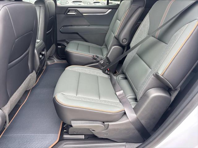 2026 GMC Acadia AT4 AWD
