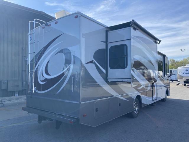 2025 Ford F-53 32N