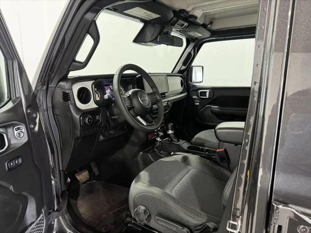 2025 Jeep Wrangler 4-Door Willys 4x4