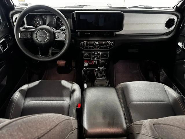 2025 Jeep Wrangler 4-Door Willys 4x4