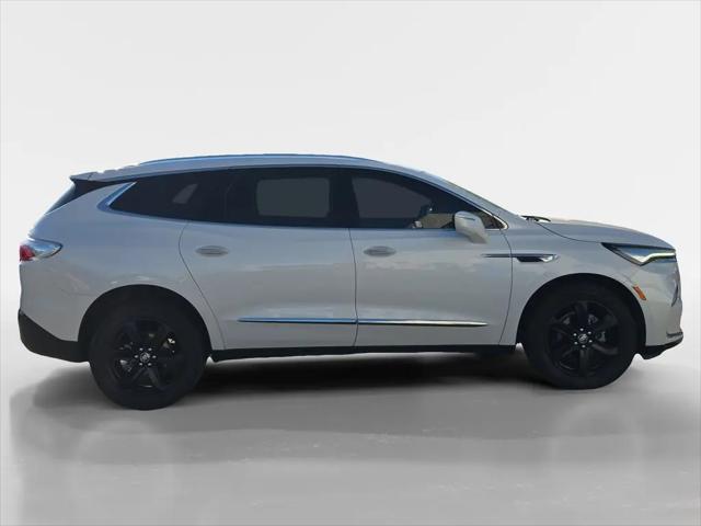 2023 Buick Enclave Essence AWD