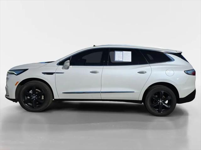 2023 Buick Enclave Essence AWD