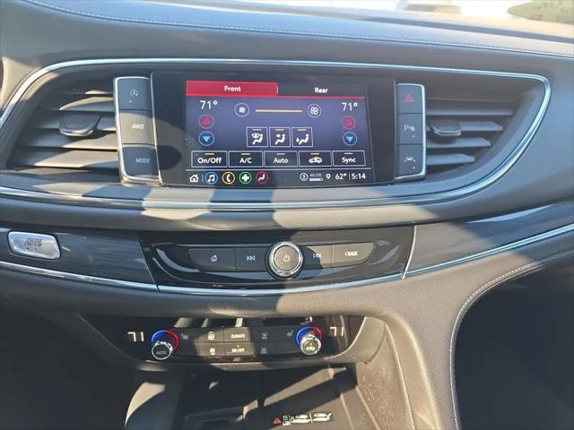 2023 Buick Enclave Essence AWD