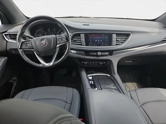 2023 Buick Enclave Essence AWD