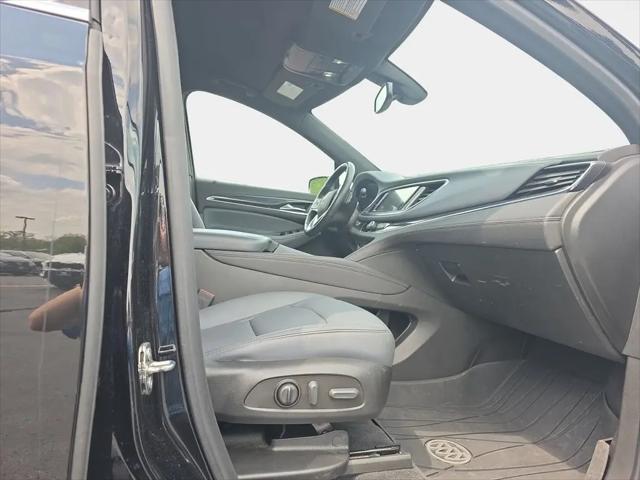 2023 Buick Enclave Essence AWD