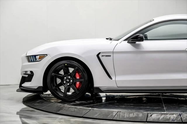 2016 Ford GT Shelby GT350R
