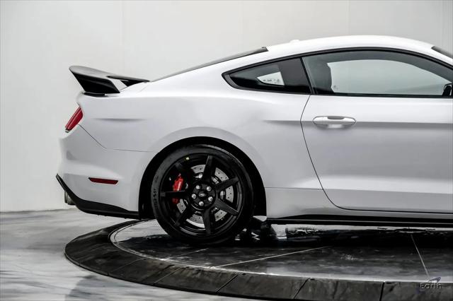 2016 Ford GT Shelby GT350R