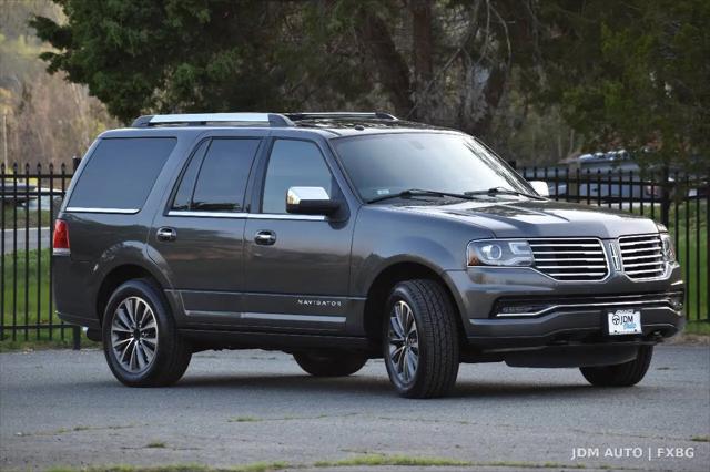 2017 Lincoln Navigator Select