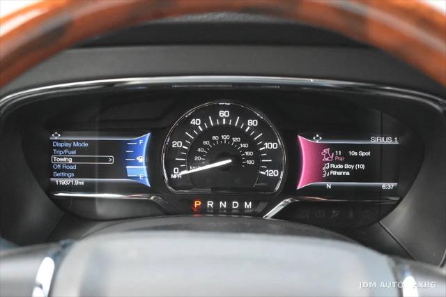 2017 Lincoln Navigator Select