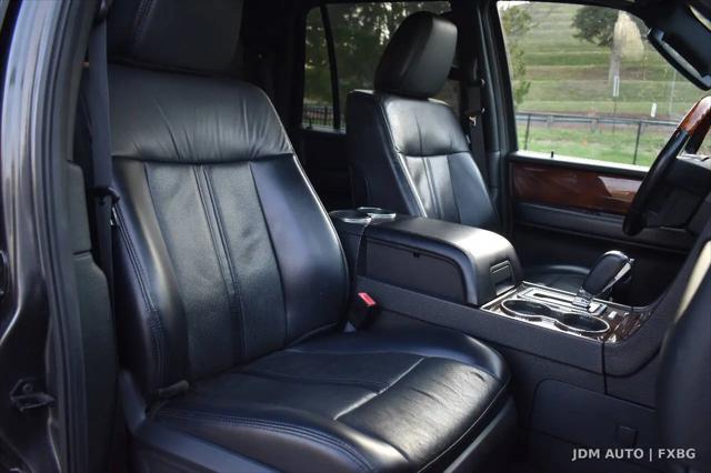 2017 Lincoln Navigator Select