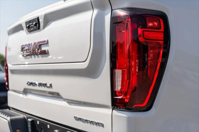 2024 GMC Sierra 1500 4WD Crew Cab Short Box Denali