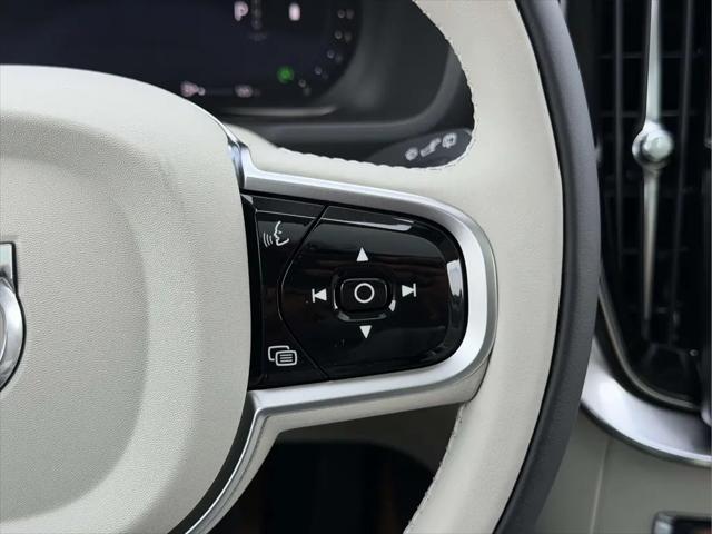 2026 Volvo XC90 Ultra Dark Theme, B6 AWD Gas (mild hybrid), Gasoline, 7 Seats