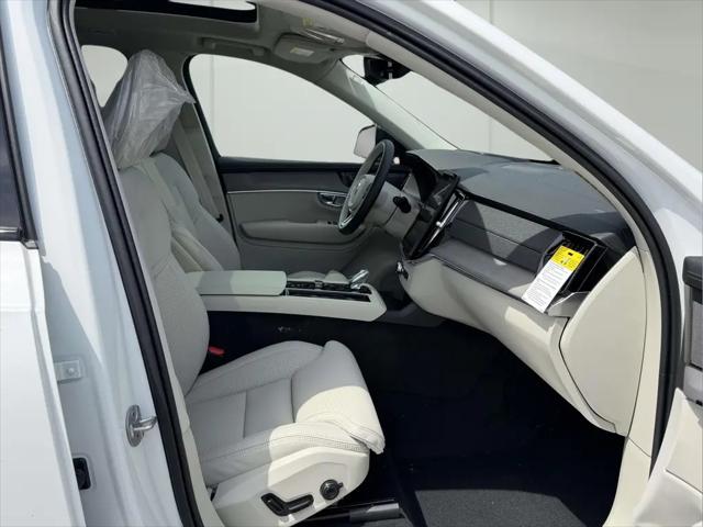 2026 Volvo XC90 Ultra Dark Theme, B6 AWD Gas (mild hybrid), Gasoline, 7 Seats