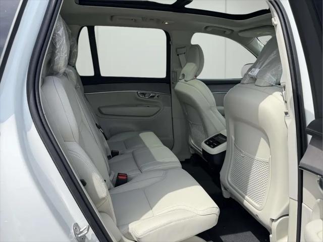 2026 Volvo XC90 Ultra Dark Theme, B6 AWD Gas (mild hybrid), Gasoline, 7 Seats