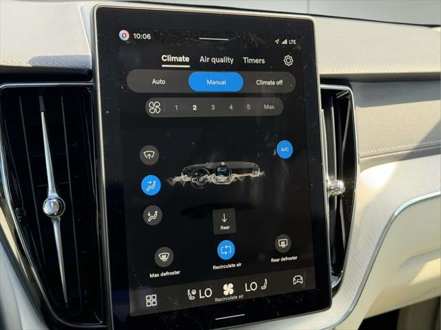 2026 Volvo XC60 B5 Ultra