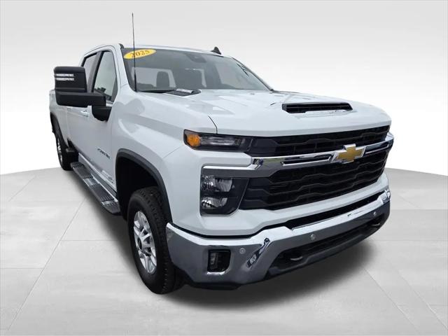 2025 Chevrolet Silverado 2500HD 4WD Crew Cab Long Bed LT for sale in Harvard, IL