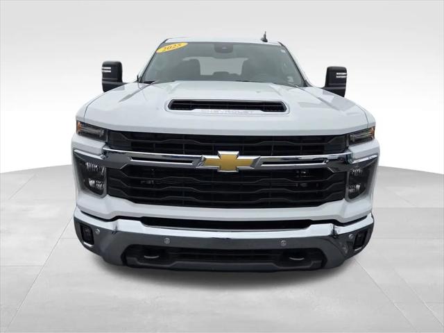 2025 Chevrolet Silverado 2500HD 4WD Crew Cab Long Bed LT