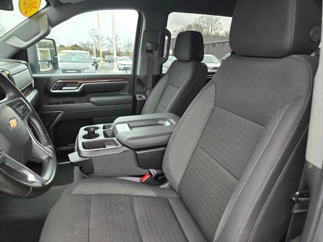2025 Chevrolet Silverado 2500HD 4WD Crew Cab Long Bed LT