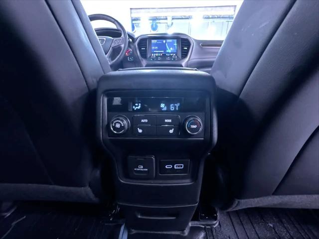 2023 GMC Acadia AWD AT4