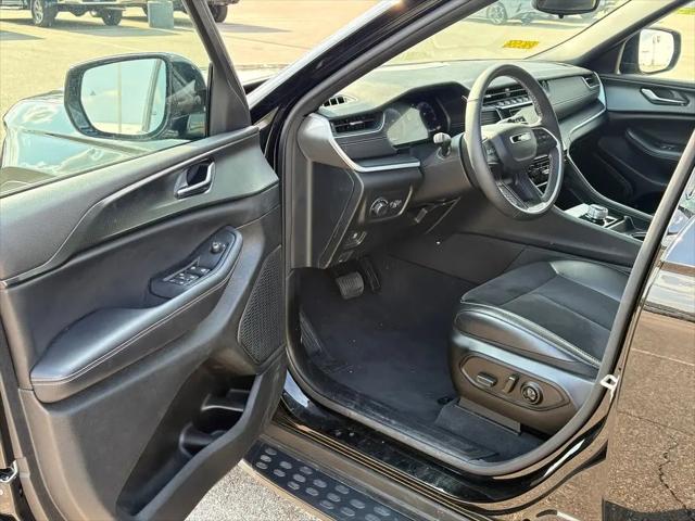 2024 Jeep Grand Cherokee L Altitude X 4x4