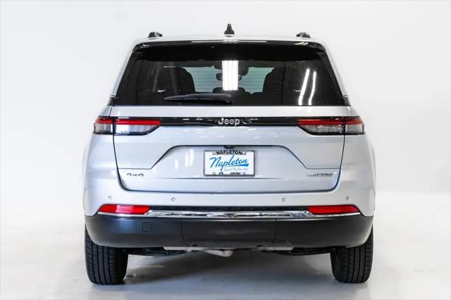 2024 Jeep Grand Cherokee Laredo 4x4