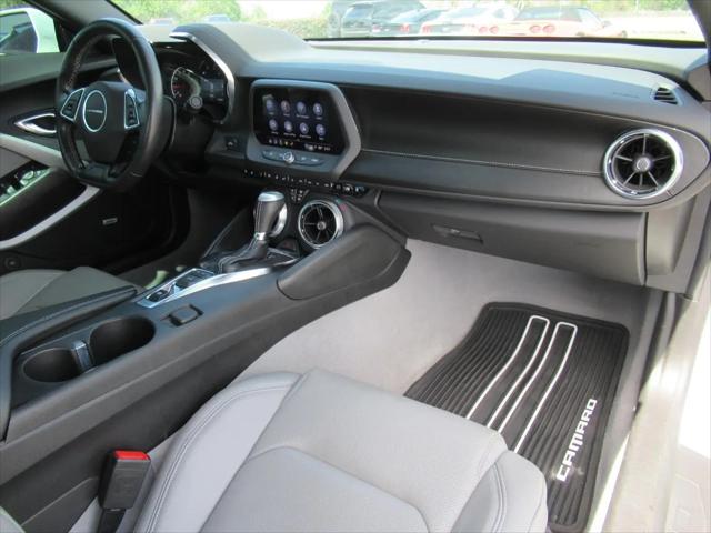 2022 Chevrolet Camaro RWD Convertible 2LT