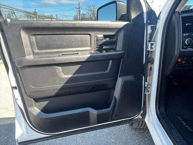 2017 Ram 1500 Express Quad Cab 4x4 64 Box