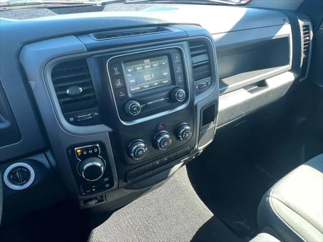 2017 Ram 1500 Express Quad Cab 4x4 64 Box