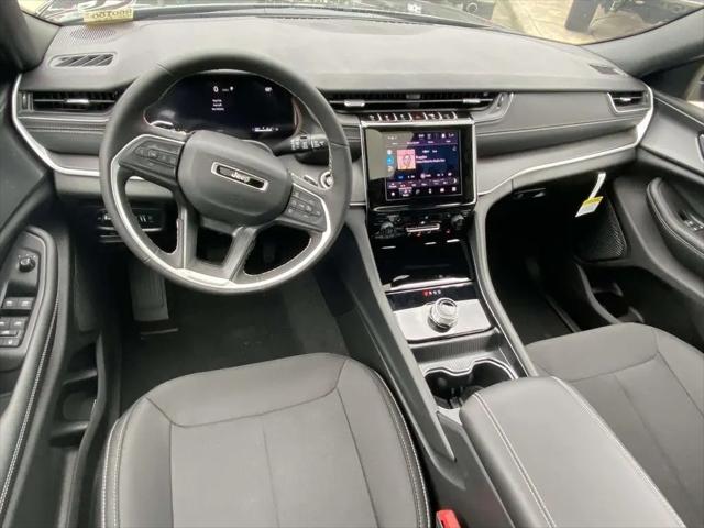 2026 Jeep Grand Cherokee L Altitude 4x2