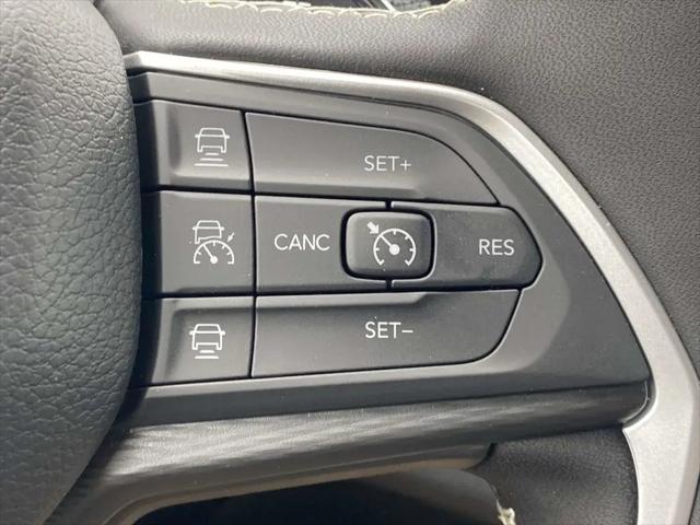 2026 Jeep Grand Cherokee L Altitude 4x2
