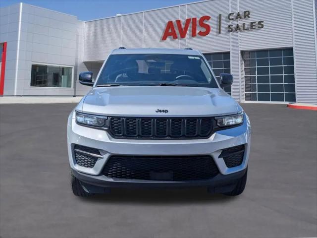 2025 Jeep Grand Cherokee Altitude 4x4