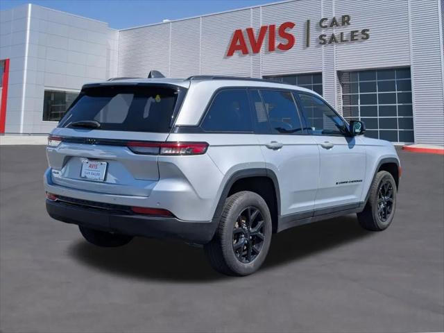 2025 Jeep Grand Cherokee Altitude 4x4