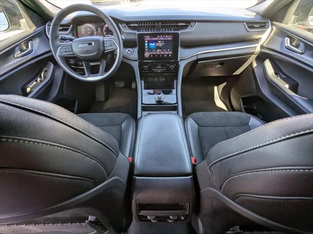 2025 Jeep Grand Cherokee Altitude 4x4